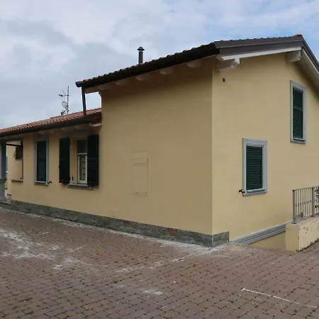 Locazione Turistica Glicine شقة *