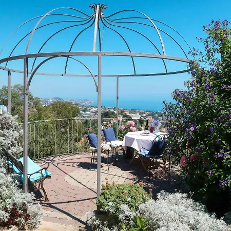 Locazione Turistica Glicine Διαμέρισμα